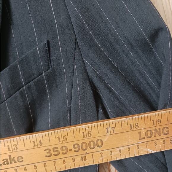H&M Pink Pinstripe Black Suit Blazer Size 6 - Picture 9 of 9